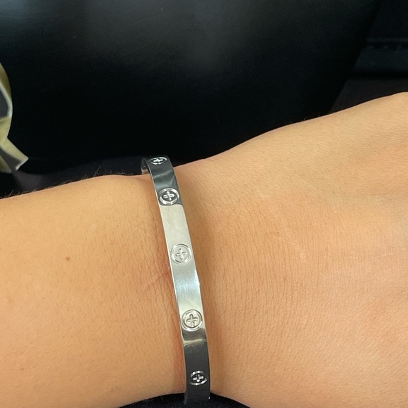 Lison - Platinum Design And Cross Nut Nail Bracelet Stainless Steel - Picture 8 of 8